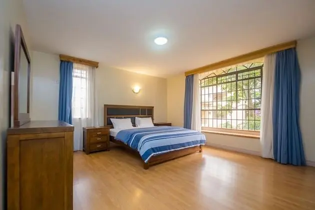 Deluxe Tek Büyük Yataklı Oda, 1 En Büyük (King) Boy Yatak, Engellilere Uygun, Bahçe Manzaralı