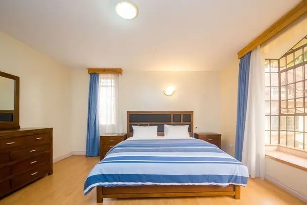 Deluxe Tek Büyük Yataklı Oda, 1 En Büyük (King) Boy Yatak, Engellilere Uygun, Bahçe Manzaralı