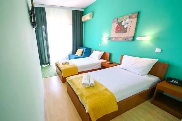 Comfort İki Ayrı Yataklı Oda