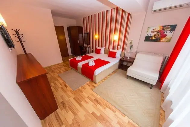 Üç Kişilik Oda, Balkon