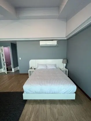 Deluxe Room (Cooking not allowed, prohibited from brining crab & seafood)