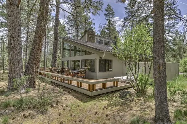 Ev, Birden Çok Yatak (Pinecone - Unit 9)