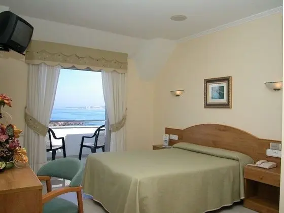 Üç Kişilik Oda (3 adults)