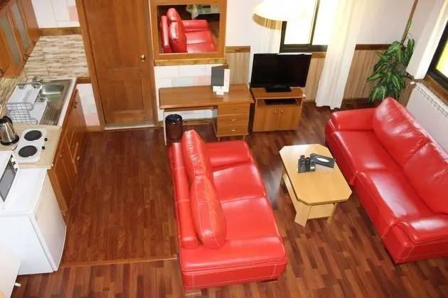 Villa (Studio)