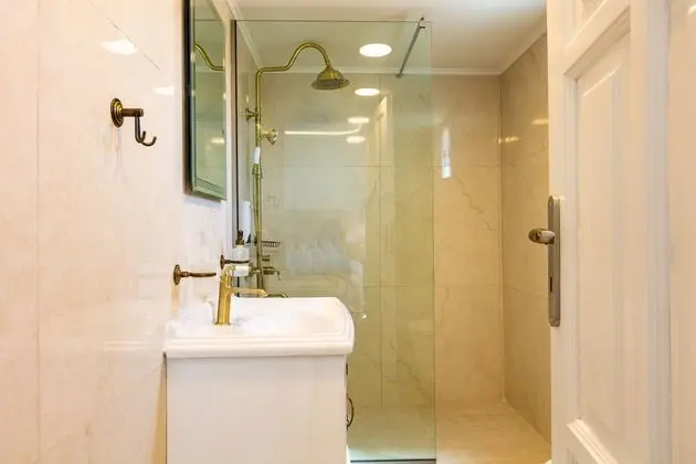 Junior Suite - Ground Level