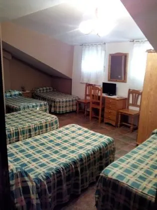 Standard Dört Kişilik Oda