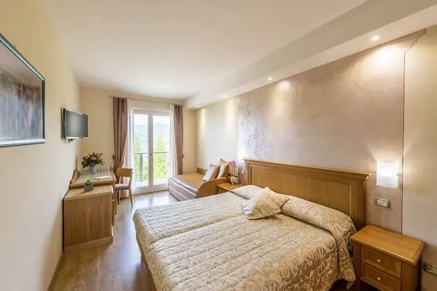 Standard Oda, Balkon, Kısmi Göl Manzaralı