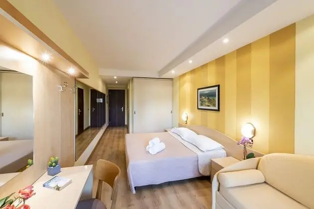 Standard Oda, Dağ Manzaralı