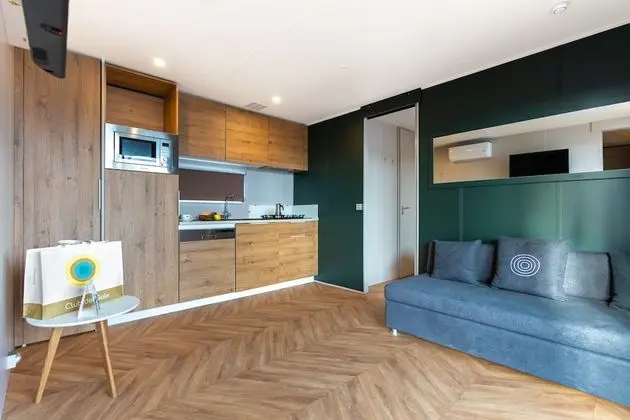 Deluxe Karavan (Pet Friendly)