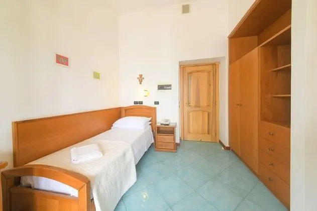 Tek Kişilik Oda