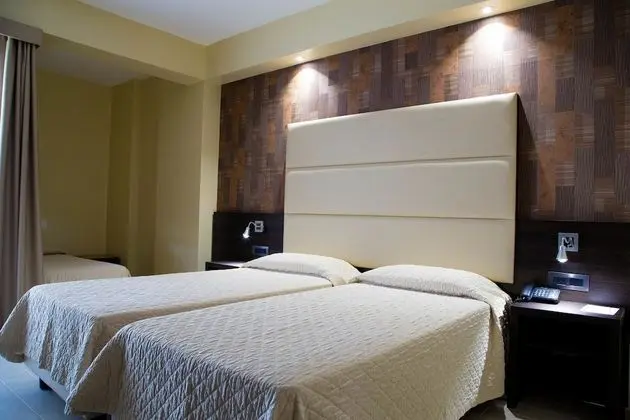 Comfort Üç Kişilik Oda, Balkon