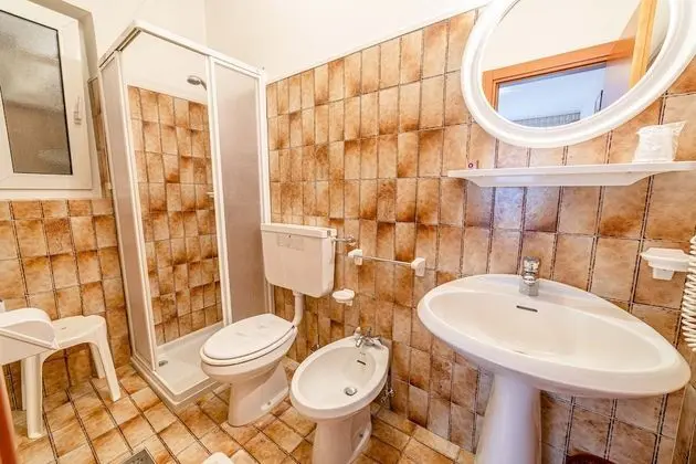 Economy Tek Büyük Yataklı Oda