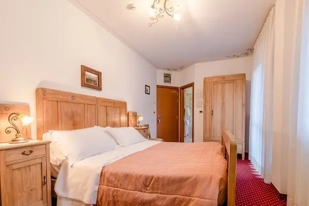 Tek Büyük veya İki Ayrı Yataklı Oda