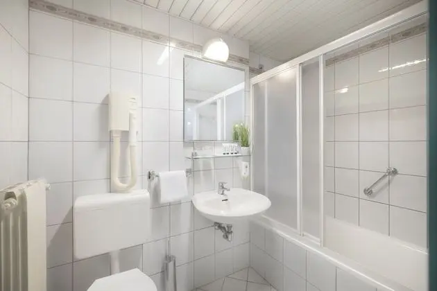 Premium Üç Kişilik Oda, Denize Bakan