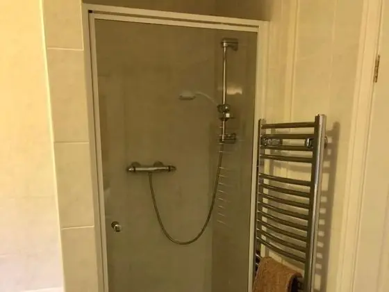 Tek Büyük Yataklı Oda, Banyolu/Duşlu (Skokholm)