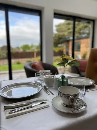 Tek Büyük Yataklı Oda, Banyolu/Duşlu (Skye Room)
