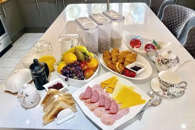 Tek Büyük Yataklı Oda, Banyolu/Duşlu (Skye Room)