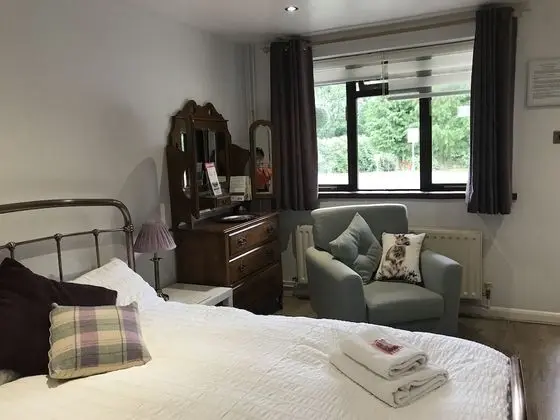 Standard Tek Büyük Yataklı Oda