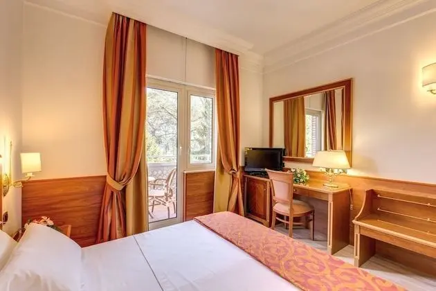 Superior Tek Büyük veya İki Ayrı Yataklı Oda, Bahçe Manzaralı