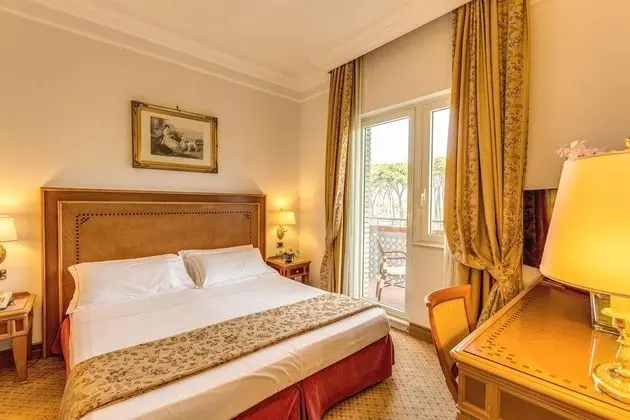 Superior Tek Büyük veya İki Ayrı Yataklı Oda, Bahçe Manzaralı