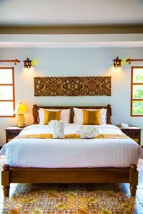 Grand Superior Room