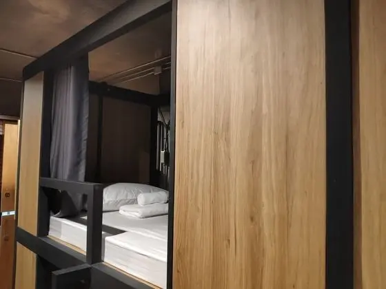 Mixed Dormitory With Shared Bathroom