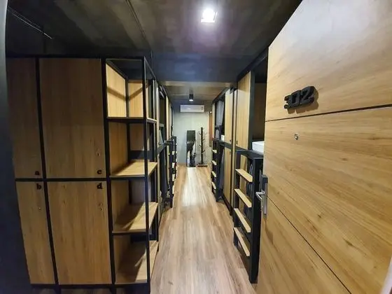 Mixed Dormitory With Shared Bathroom