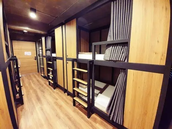 Mixed Dormitory With Shared Bathroom