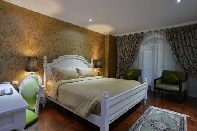 Grand Deluxe Double Room
