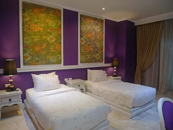 Grand Deluxe Twin Room
