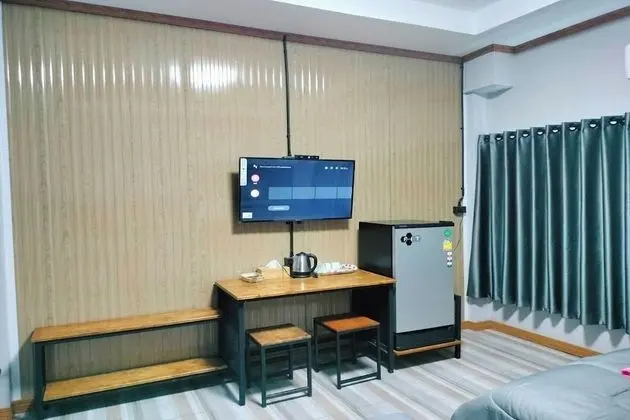 Standard King Room