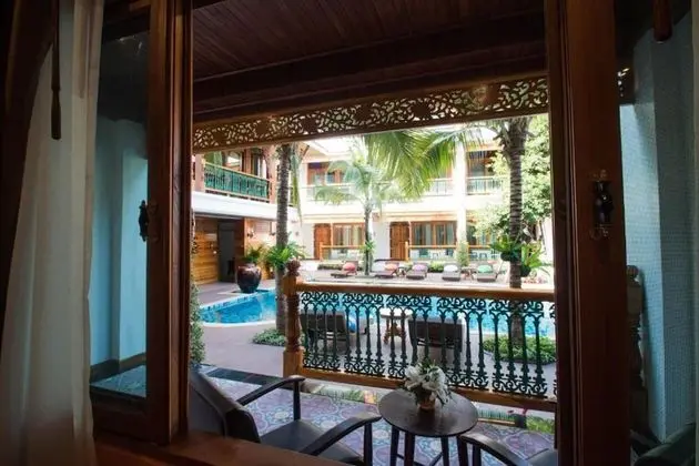 Executive Oda (Pool Access with Jacuzzi and Balcony)