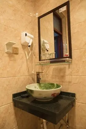 Traditional İki Ayrı Yataklı Oda