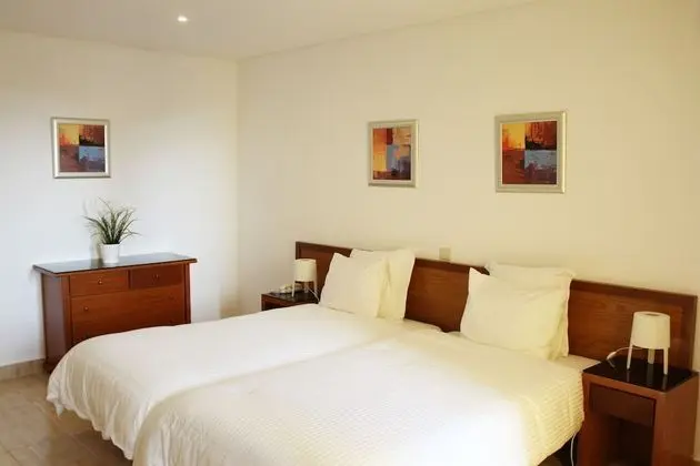 Family Oda (2 Adults + 1 Child)