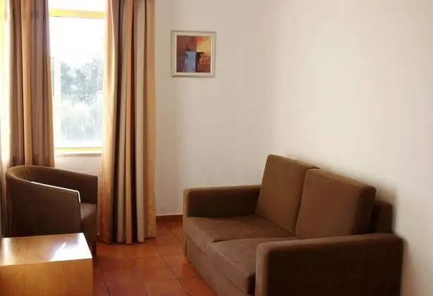 Family Oda (3 Adults)