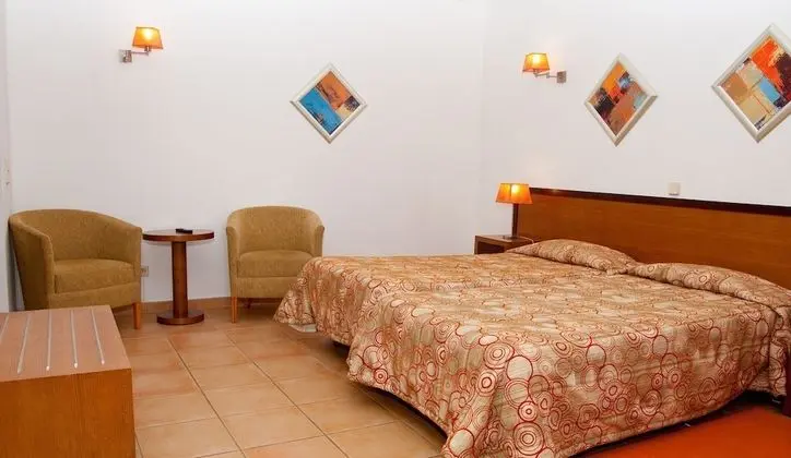 Standard Tek Büyük veya İki Ayrı Yataklı Oda