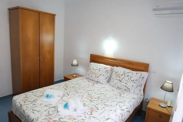 Standard Oda, Bahçe Manzaralı