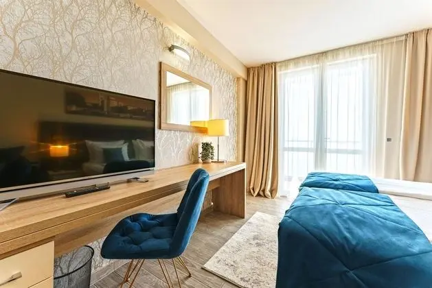 Family Room with Balcony - Sea Side
