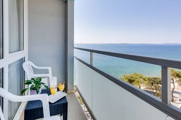 Premium Tek Büyük Yataklı Oda, Balkon, Deniz Manzaralı (2+1)