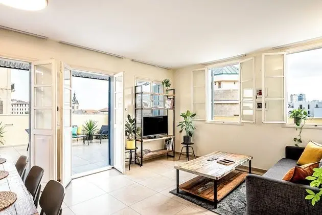 Two-Bedroom Apartment with Terrace and Sea View