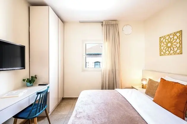 Two-Bedroom Apartment with Terrace and Sea View