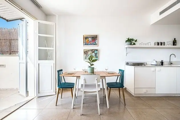 Two-Bedroom Apartment with Terrace and Sea View