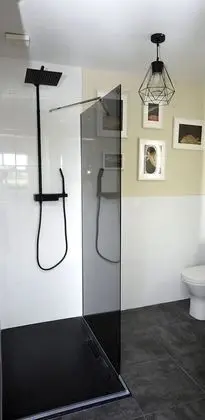 Luxury Tek Büyük Yataklı Oda, Banyolu/Duşlu, Deniz Manzaralı (Lola)