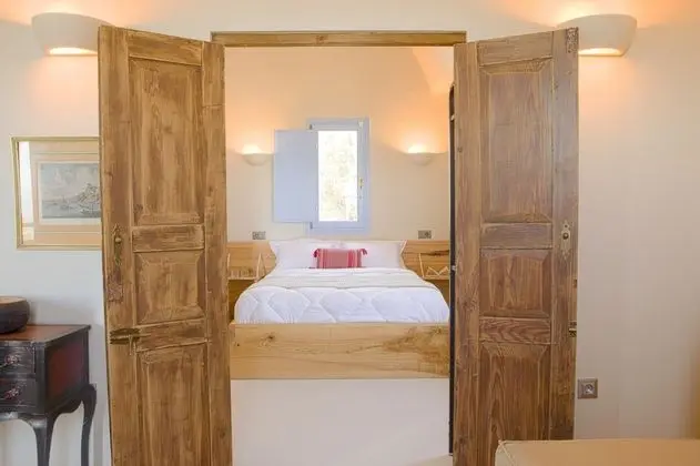 Exclusive Villa, 2 Bedrooms and 1 Attic, Private Pool, Sea and Sunset View