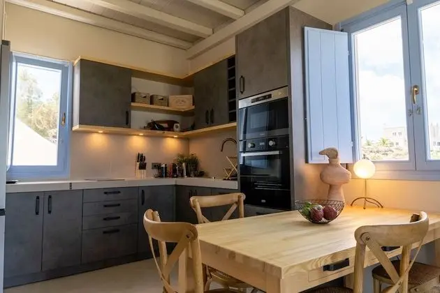 Exclusive Villa, 2 Bedrooms and 1 Attic, Private Pool, Sea and Sunset View