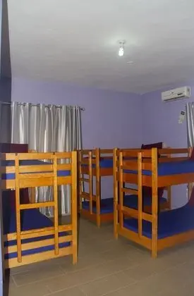 Ortak Ranzalı Oda, Sadece erkekler için, Ortak Banyo