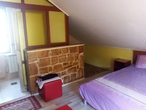 Standard Tek Büyük Yataklı Oda