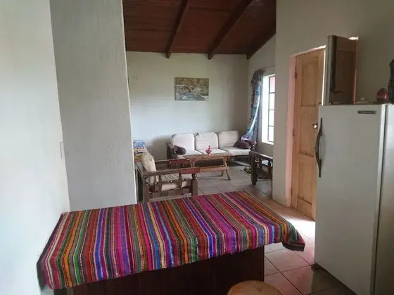 Traditional Ev, Birden Çok Yatak, Göl Manzaralı