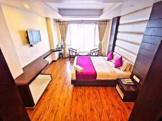 Luxury Oda, 1 En Büyük (King) Boy Yatak, Dağ Manzaralı