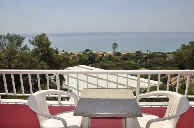 Dört Kişilik Oda, Kısmi Deniz Manzaralı